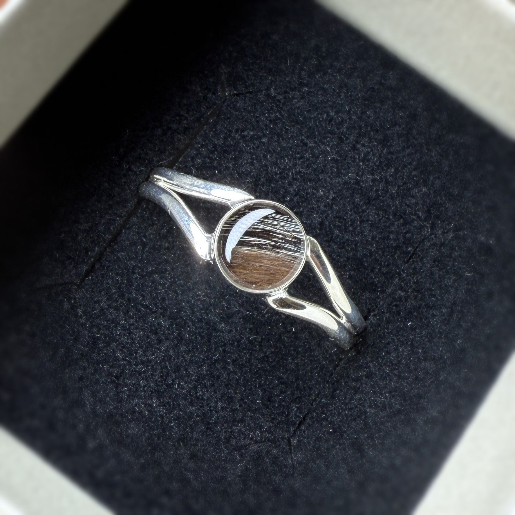 Ring Lucy